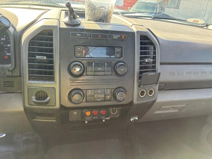 2017-ford-f250-image-16