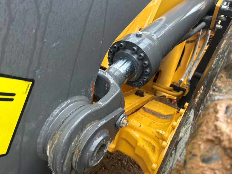 2019-volvo-l90h-image-22