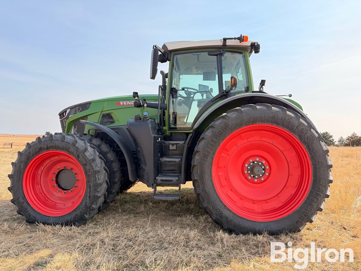 2024-fendt-933-vario-image-8