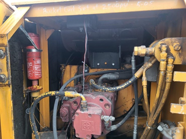 hyundai-robex-130-lc-image-30