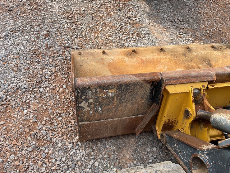 2019-deere-333g-image-11