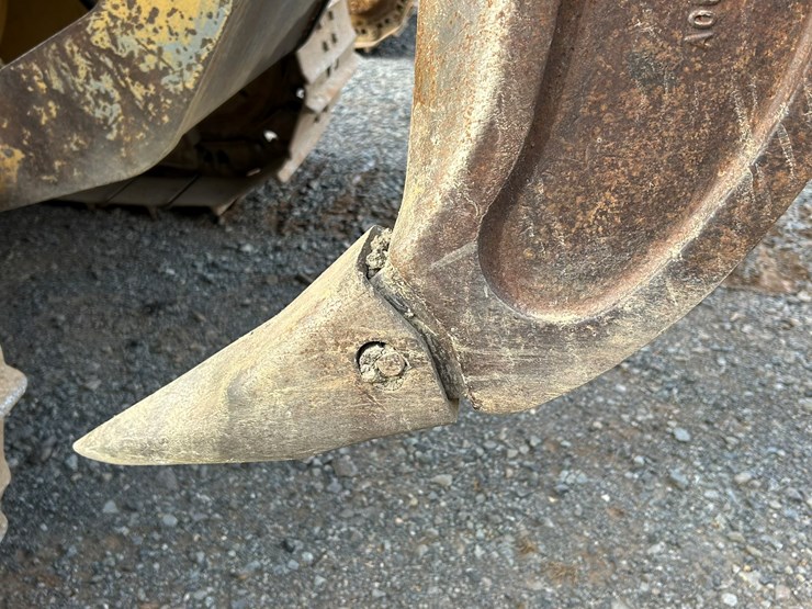 2015-caterpillar-d6t-lgp-image-46