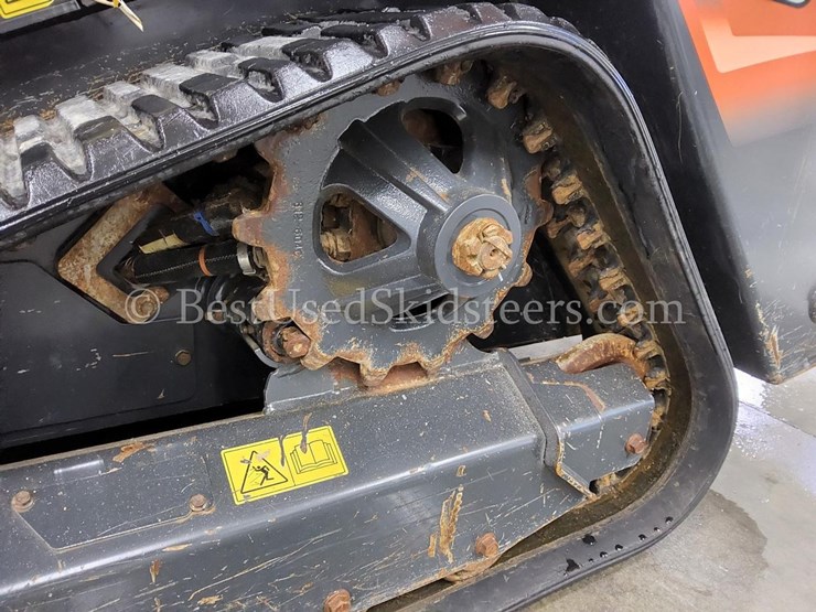 2023-kubota-scl1000-image-16