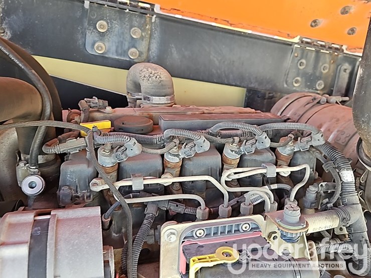 2016-jlg-600s-image-22