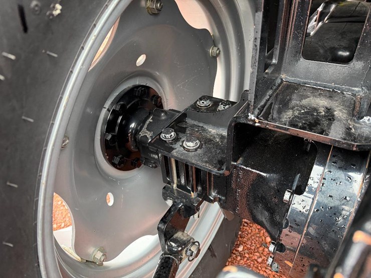 mahindra-7095-image-30