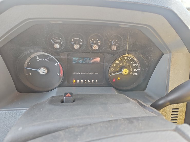 2014-ford-f550-xl-image-24