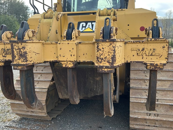 2015-caterpillar-d6t-lgp-image-45