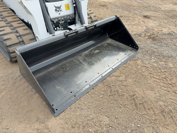 2024-bobcat-t770-image-8