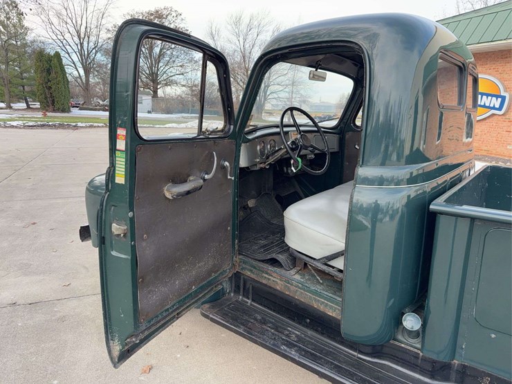 1951-international-l-112-image-29