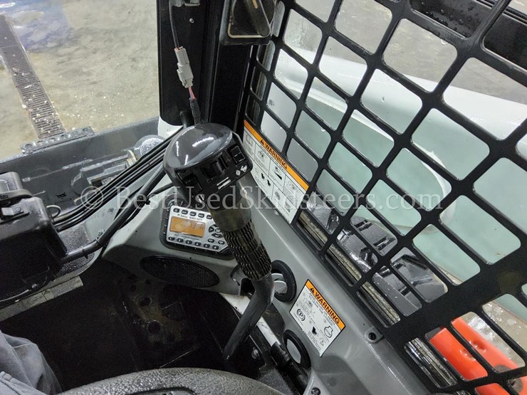2019-bobcat-s770-image-18