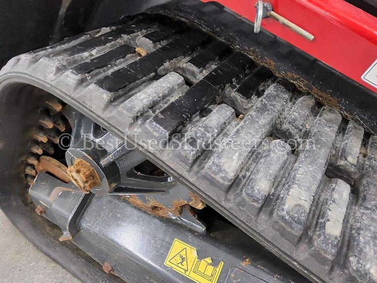 2023-kubota-scl1000-image-10