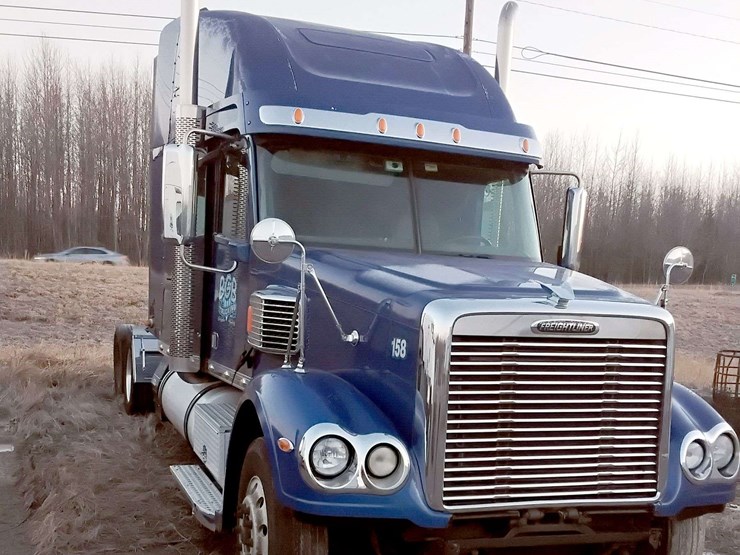 freightliner-cascadia-tractor-2015-freightliner-cascadia-3alxfb007gdg85229-mileage:-does-not-r-image-6