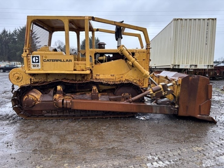 caterpillar-d7-image-6