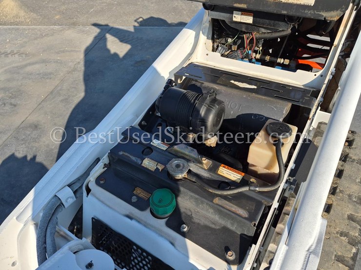 2016-bobcat-mt85-image-10