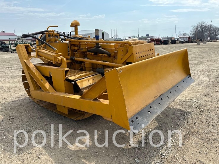 caterpillar-d2-image-1