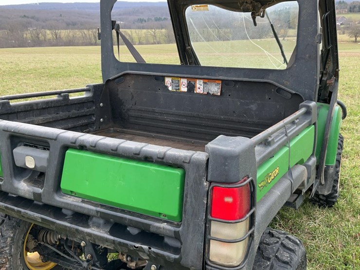 john-deere-gator-image-40