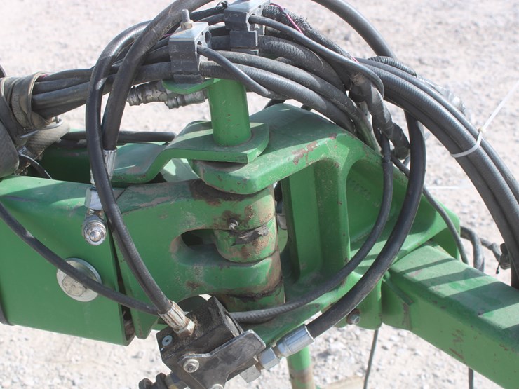 john-deere-7200-image-57