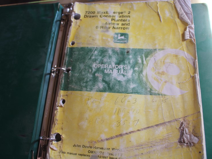 john-deere-7200-image-74