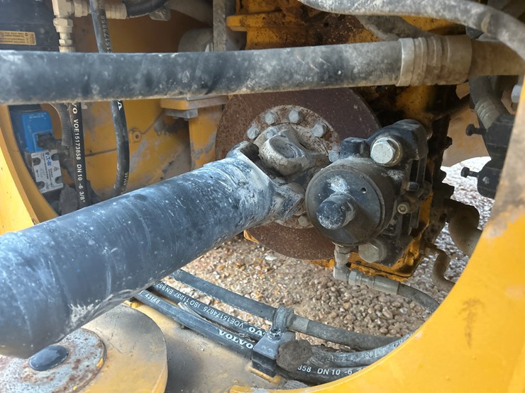 2019-volvo-l90h-image-33