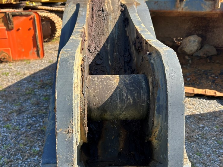 2016-hitachi-zx470-lc-6-image-90