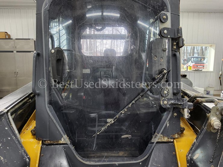 2014-deere-333e-image-17