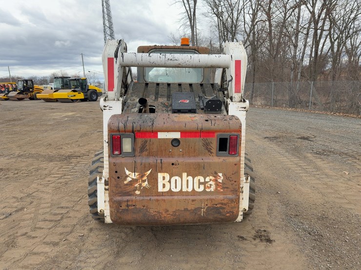 2007-bobcat-s300-image-4