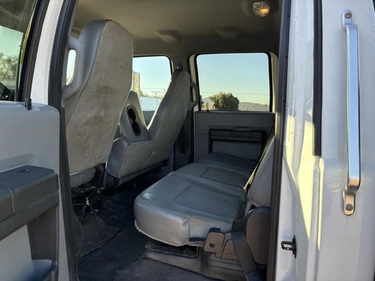 2015-ford-f650-image-14