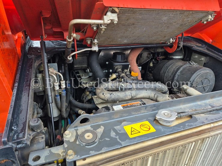 2022-kubota-svl97-2-image-21