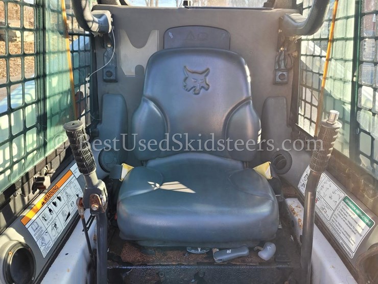 2013-bobcat-t110-image-14