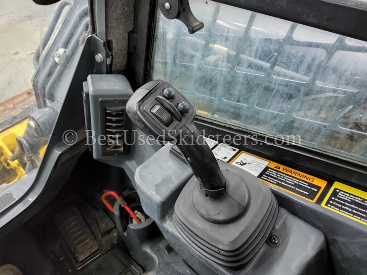 2023-deere-325g-image-27