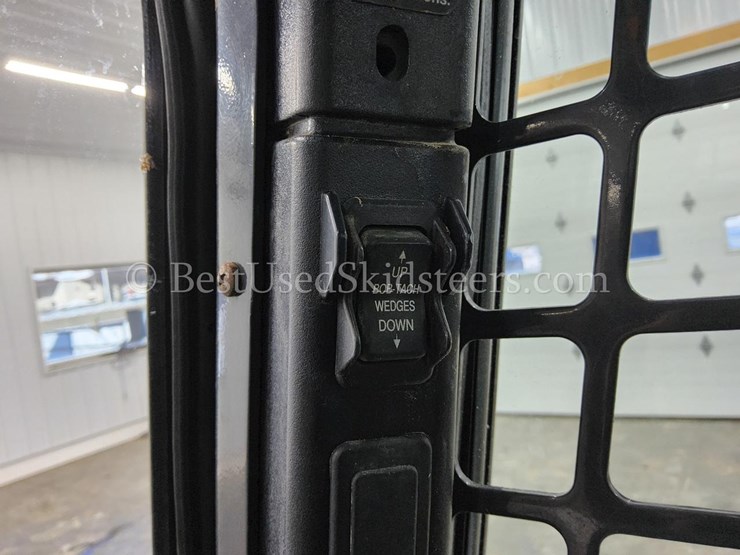 2020-bobcat-t770-image-20