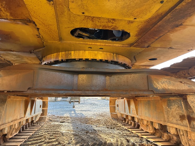 2006-deere-650d-lc-image-64