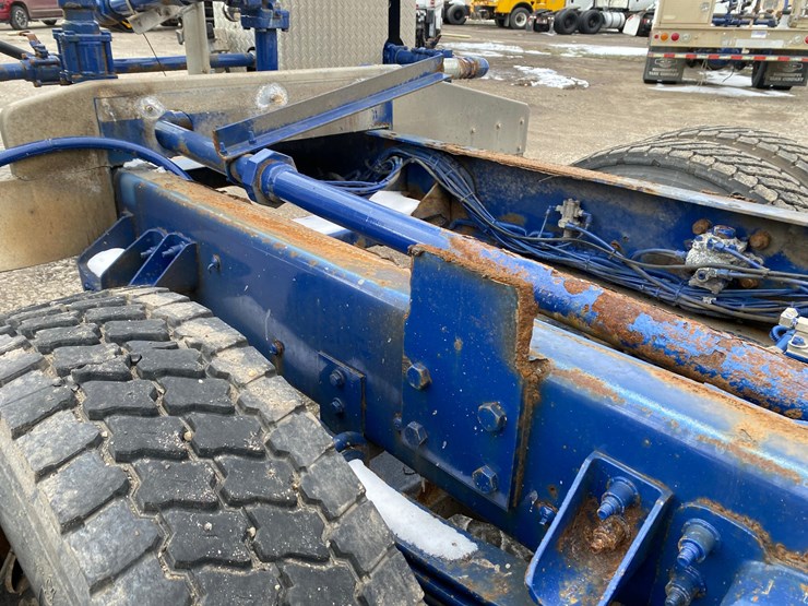 2012-kenworth-t370-image-24