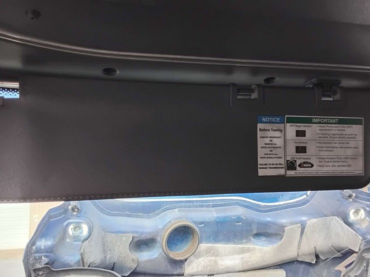 2019-freightliner-cascadia-pt126sl-3akjhhdr0kskl2228-mileage:-688348-image-17