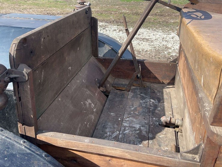 international-highwheeler-image-60