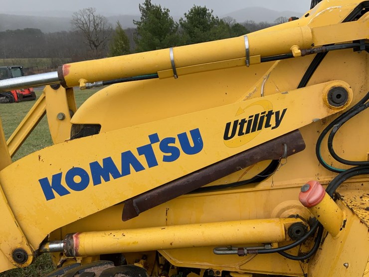 #360-•-2000-komatsu-4x4-utility-backhoe-image-45