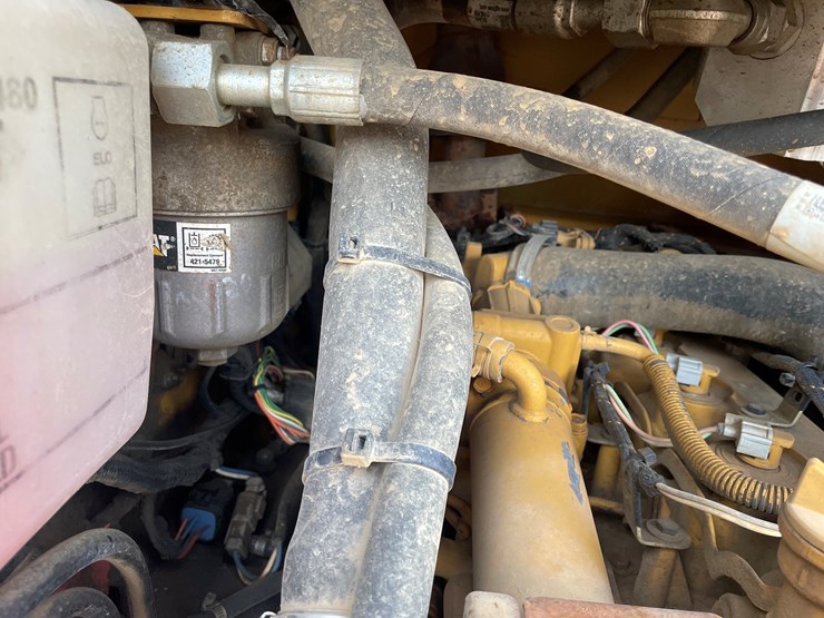 2017-caterpillar-259d-image-37