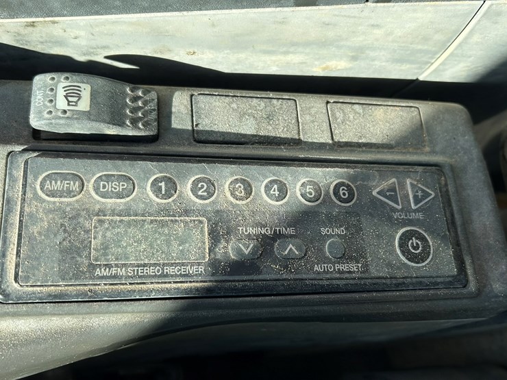 2017-link-belt-700-x2-image-75