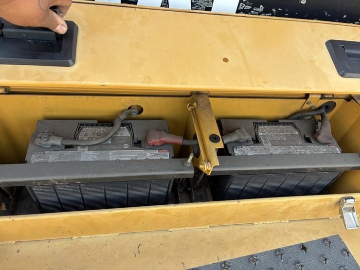 caterpillar-p26500-image-12