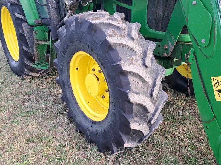 2010-john-deere-6230-image-42