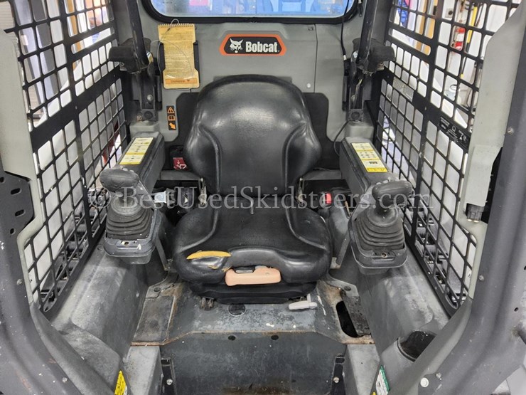 2021-bobcat-t64-image-14