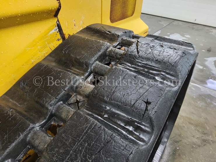 deere-ct332-image-13