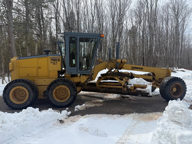 2019-champion-780a-image-6