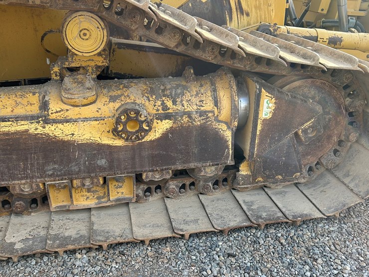 2015-caterpillar-d6t-lgp-image-86