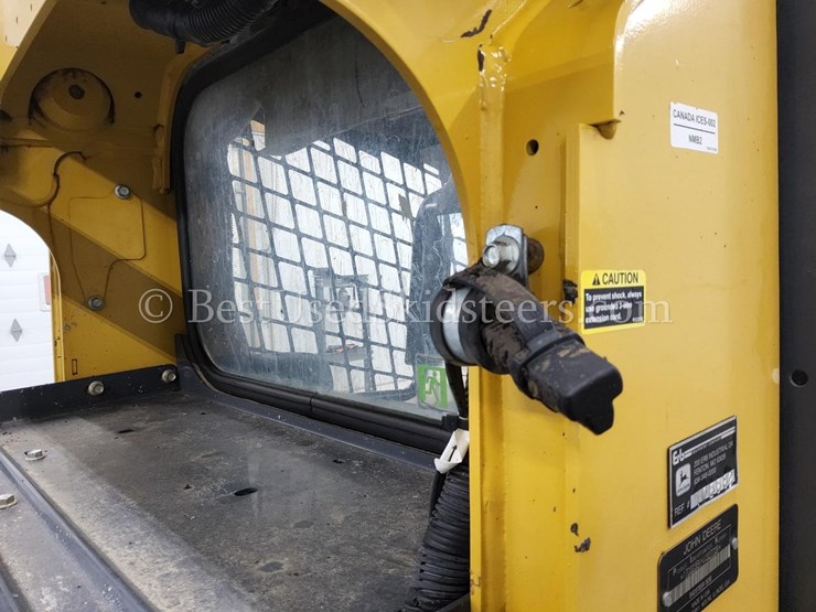 2018-deere-323e-image-22