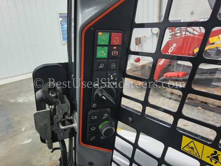 2020-bobcat-s76-image-23