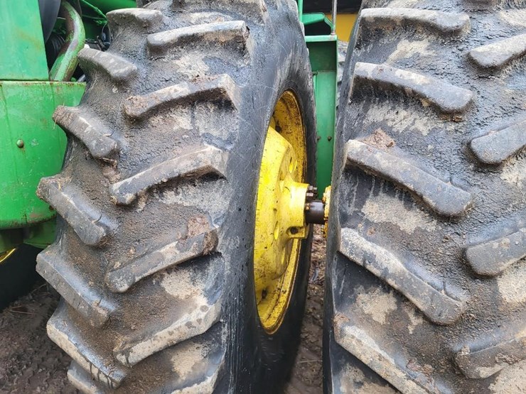 john-deere-8640-image-12