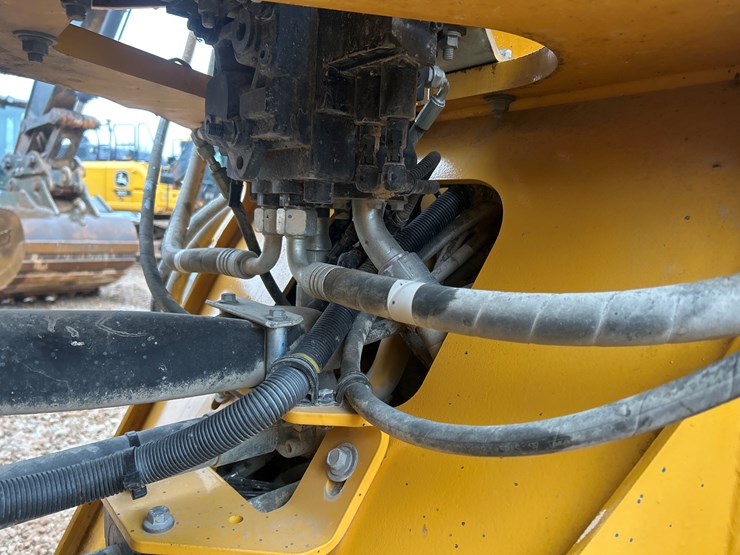 2019-volvo-l90h-image-30