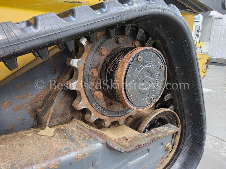 2023-deere-325g-image-13