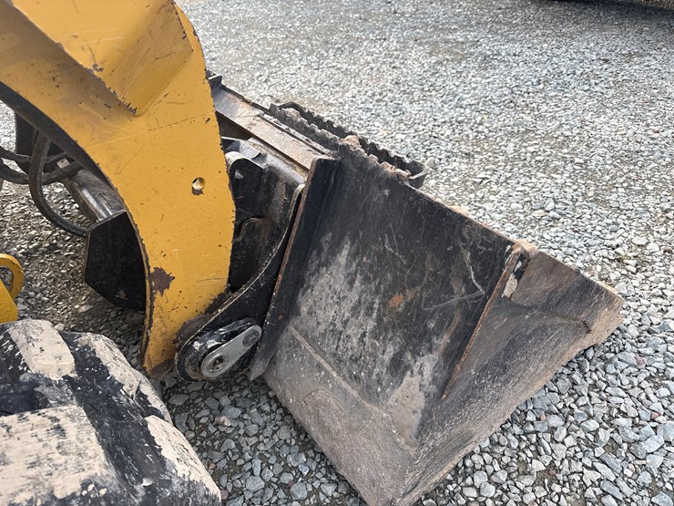 caterpillar-259d-image-11